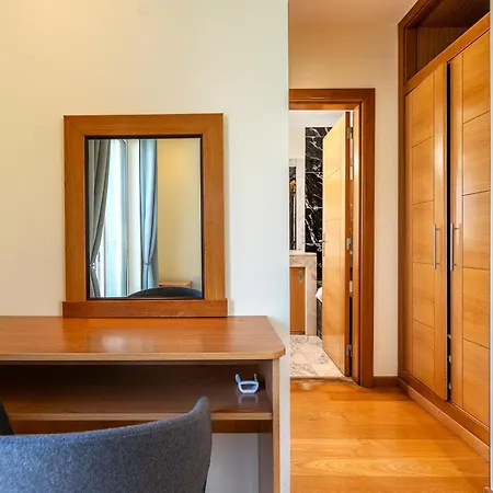 Готель Fantasia - New 4 Bedroom With Private Pool 650 Meters To The Vau 4*