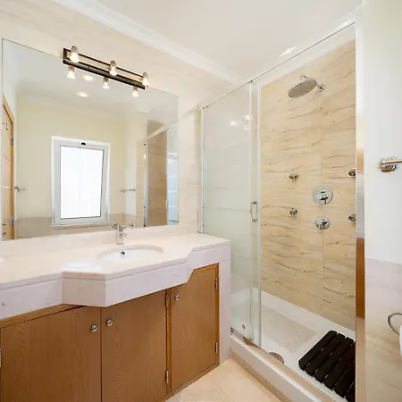 Fantasia - New 4 Bedroom With Private Pool 650 Meters To The Vau פורטימאו